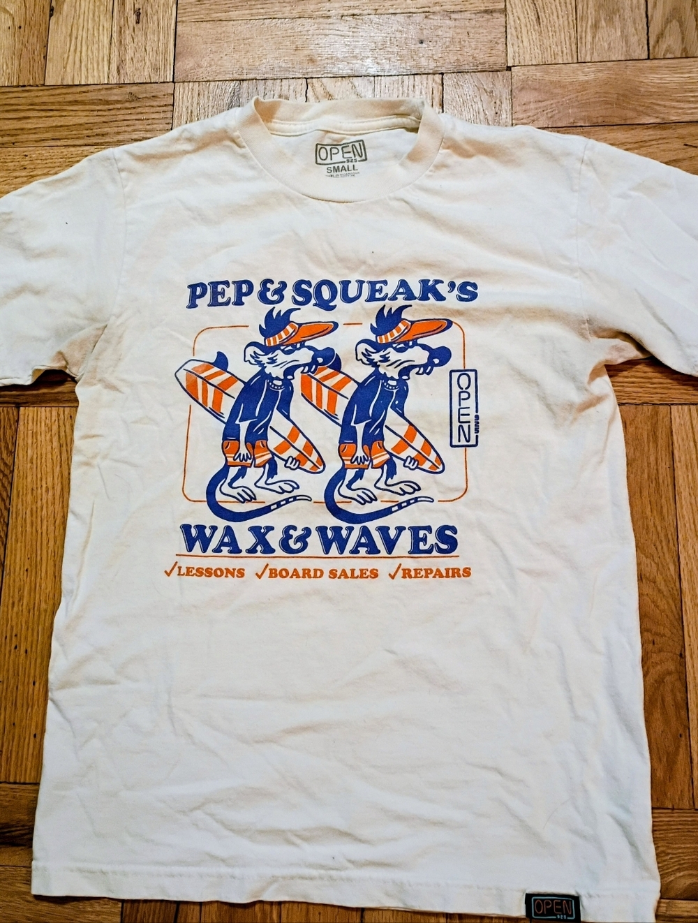 Open 925 Pep & Squeak's Wax & Wave Men's Small SS Tshirt EUC